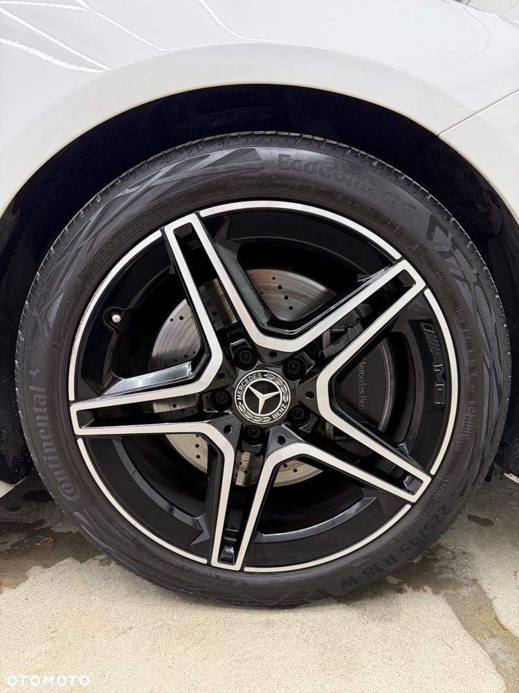 Mercedes-Benz CLA 200 AMG Line 7G-DCT - 5