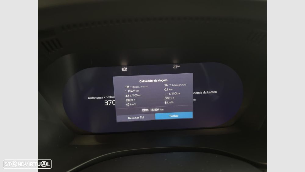 Volvo XC 60 2.0 T6 PHEV Plus Dark AWD — fotografia 18
