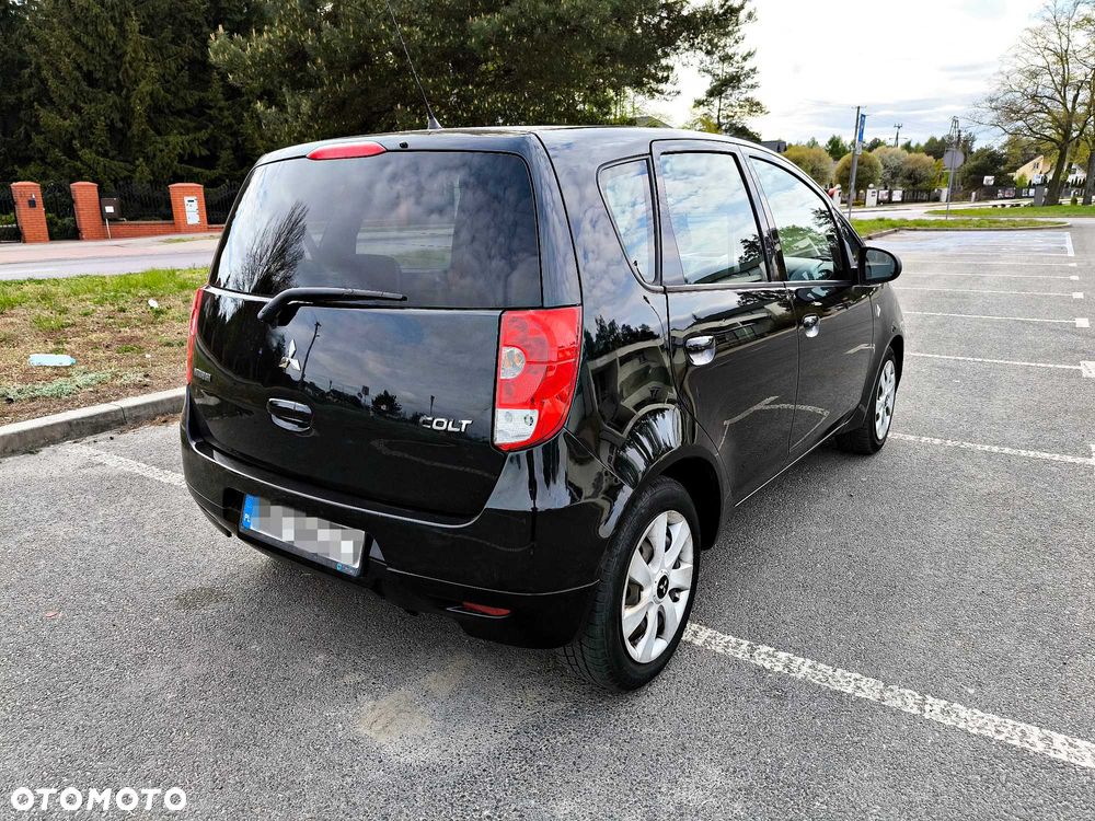 Mitsubishi Colt - 6