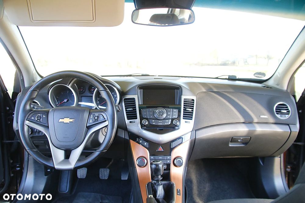 Chevrolet Cruze Station Wagon 1.7TD LT+ - 14