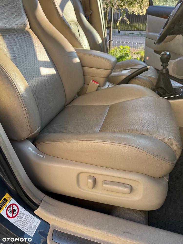 Toyota Avensis 2.2 D-4D Prestige - 13