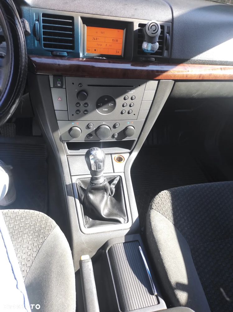 Opel Vectra 1.8 Essentia - 7