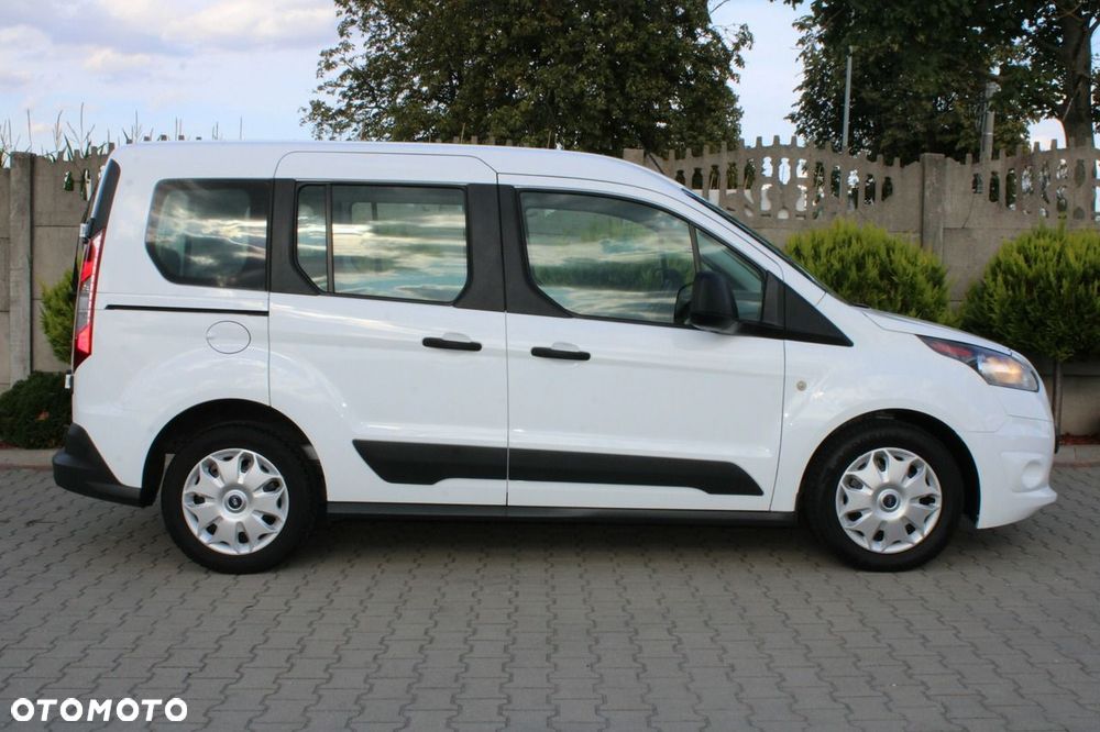 Ford Transit Connect - 11