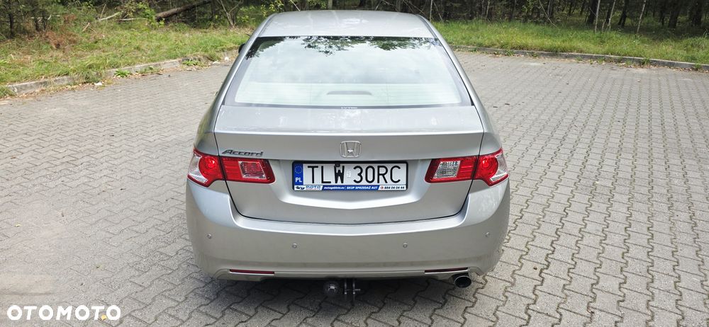 Honda Accord 2.0 Lifestyle - 33