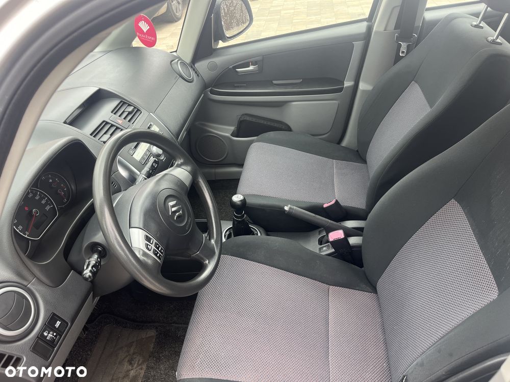 Suzuki SX4 - 7