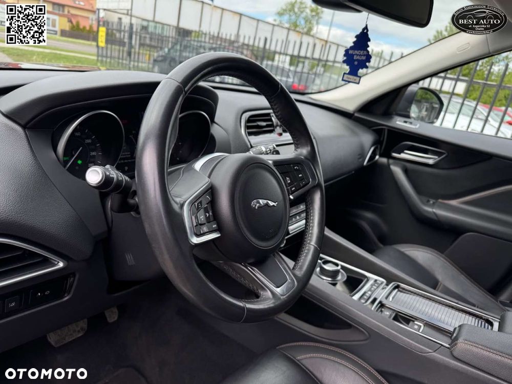 Jaguar F-Pace - 24