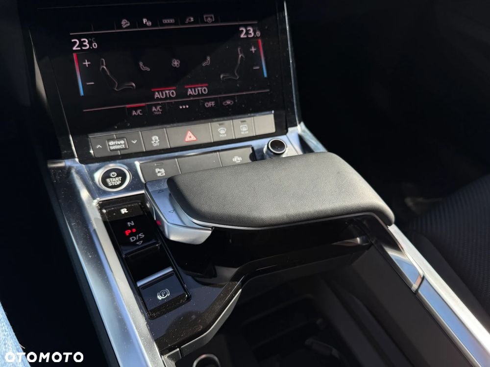 Audi Q8 e-tron 50 quattro advanced - 16