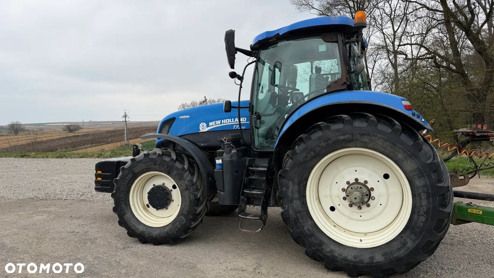 New Holland T7 - 1