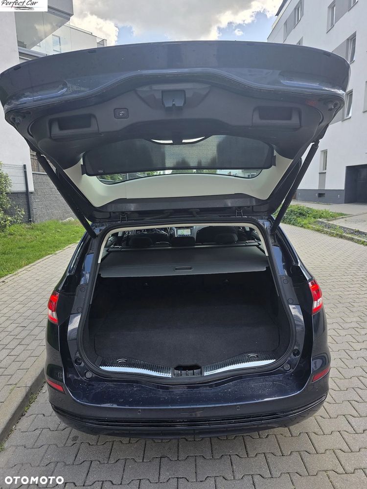 Ford Mondeo SW 2.0 Hybrid Executive Plus - 33