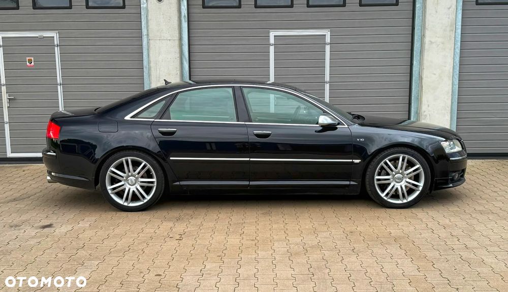 Audi S8 5.2 FSI Quattro - 6