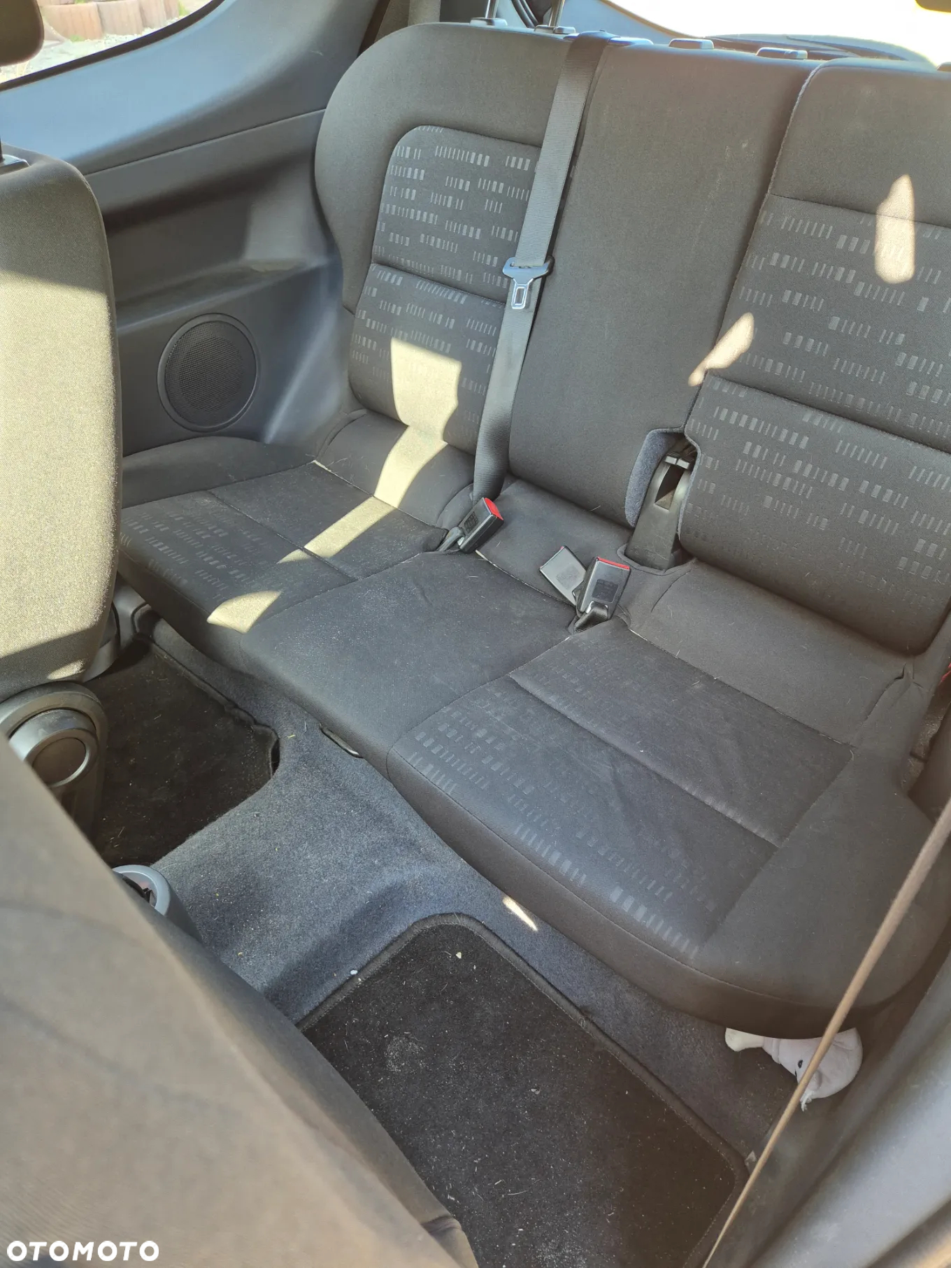 Mitsubishi Colt - 4