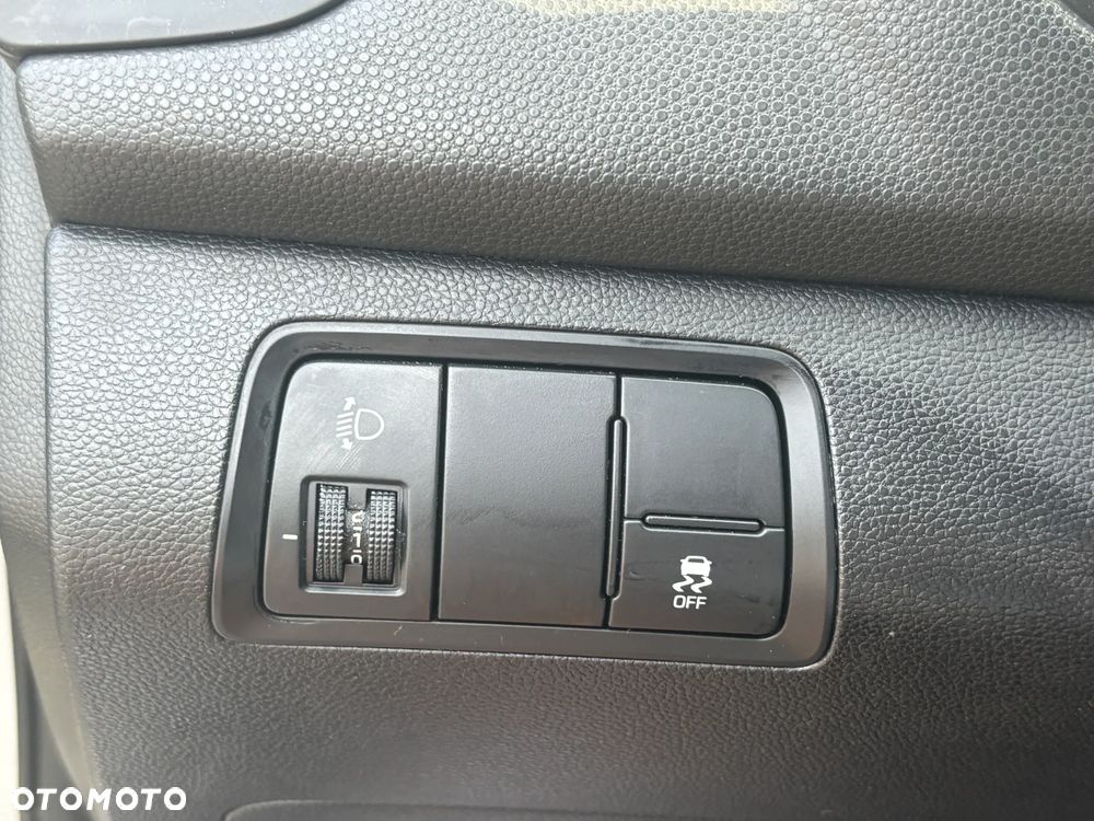 Hyundai i20 blue 1.2 Classic - 17