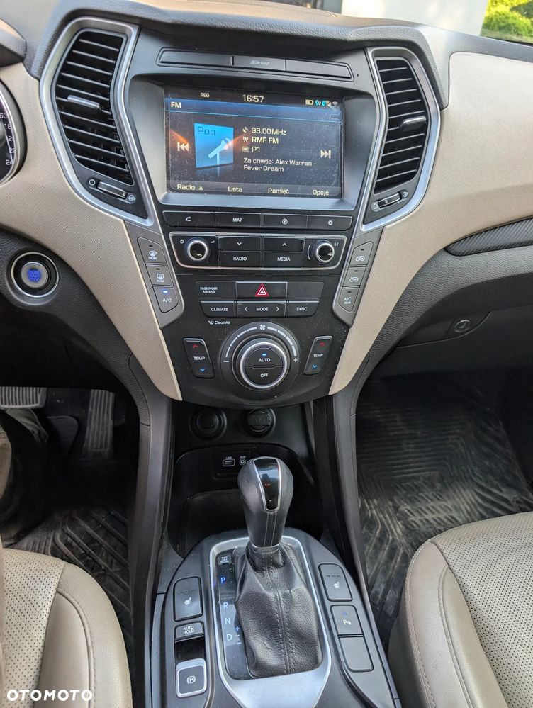 Hyundai Santa Fe - 16