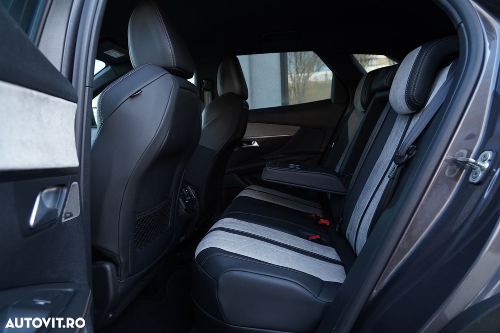 Peugeot 3008 PHEV EAT8 GT Pack - 24