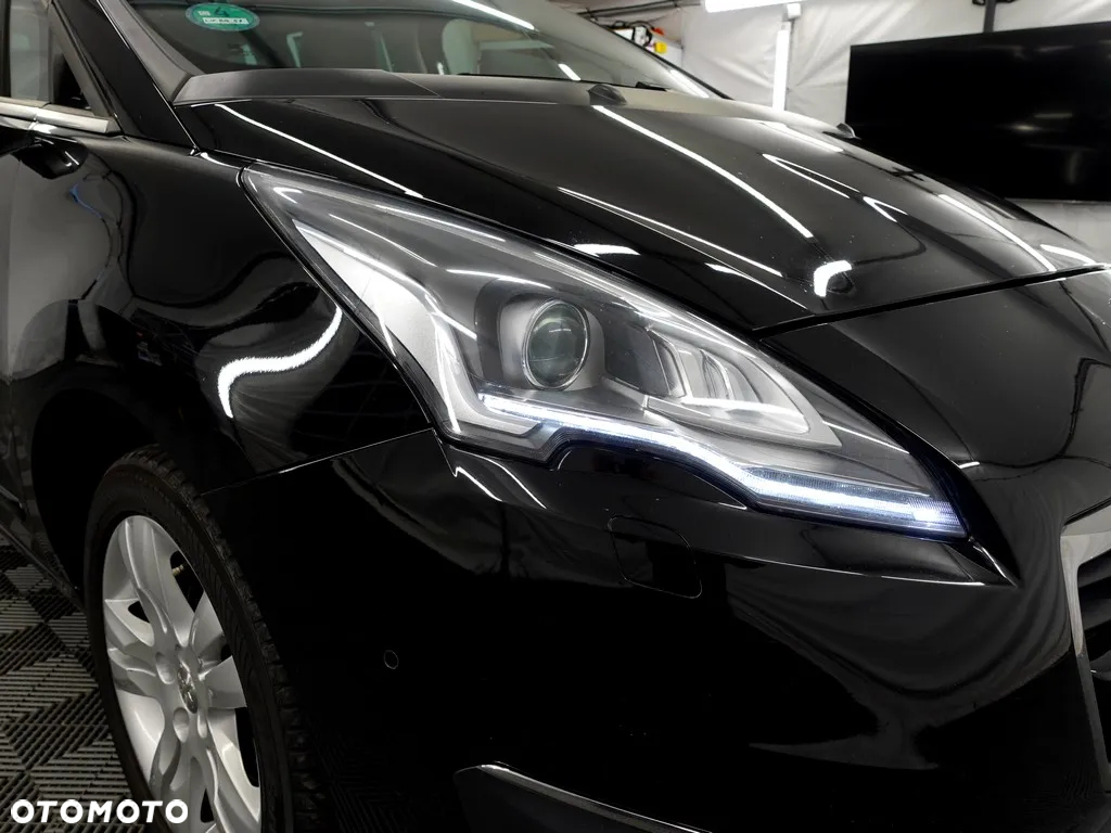 Peugeot 5008 2.0 HDi Allure 7os - 35