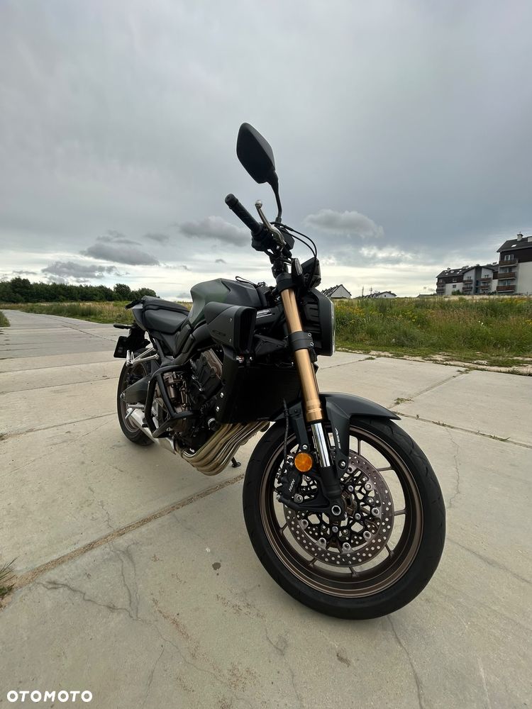 Honda CB - 2