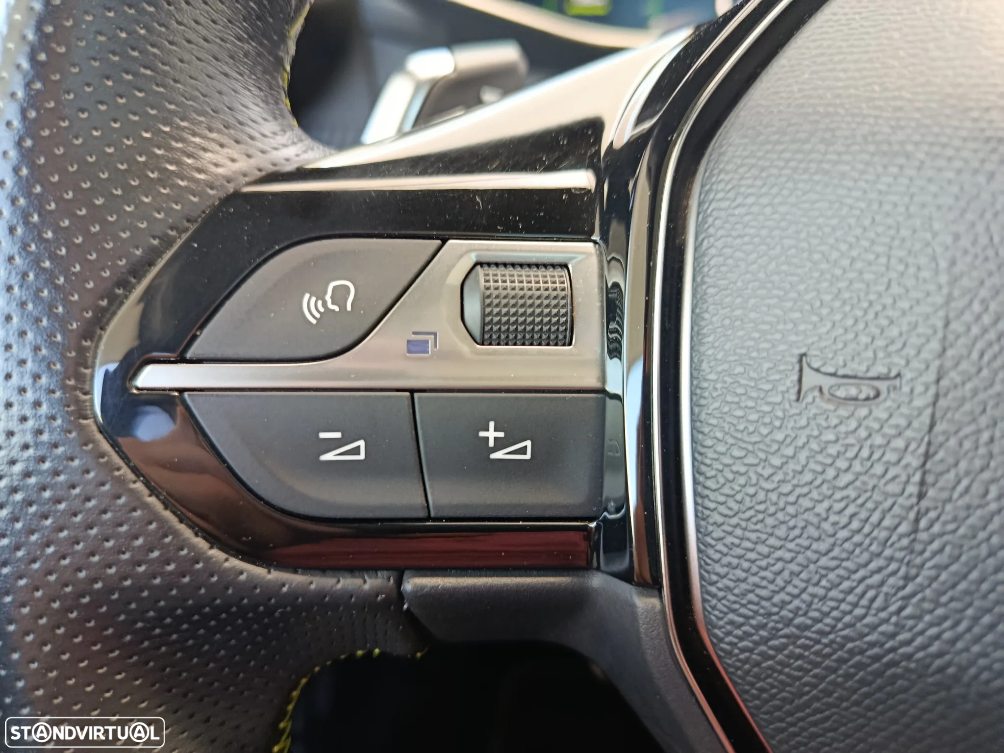 Peugeot 208 1.2 PureTech GT Line EAT8 - 7