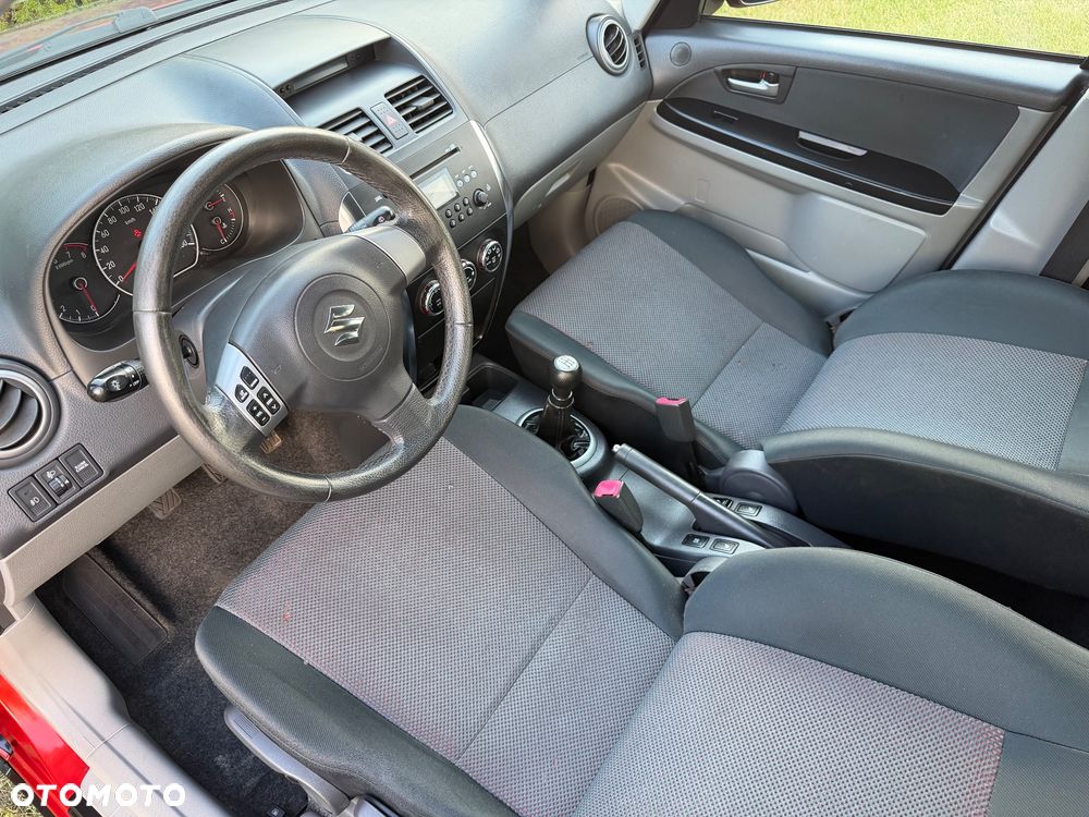 Suzuki SX4 1.6 VVT 4x4 Club - 30