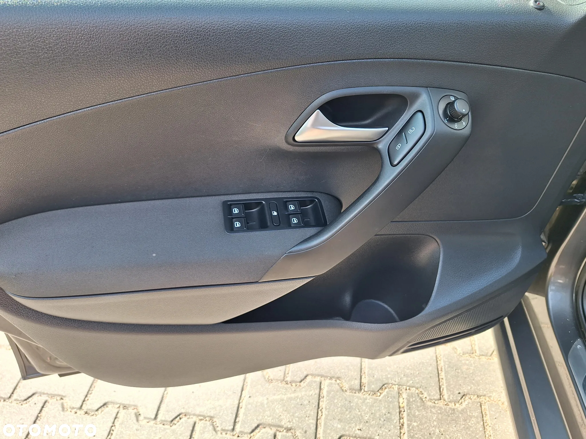 Volkswagen Polo - 10