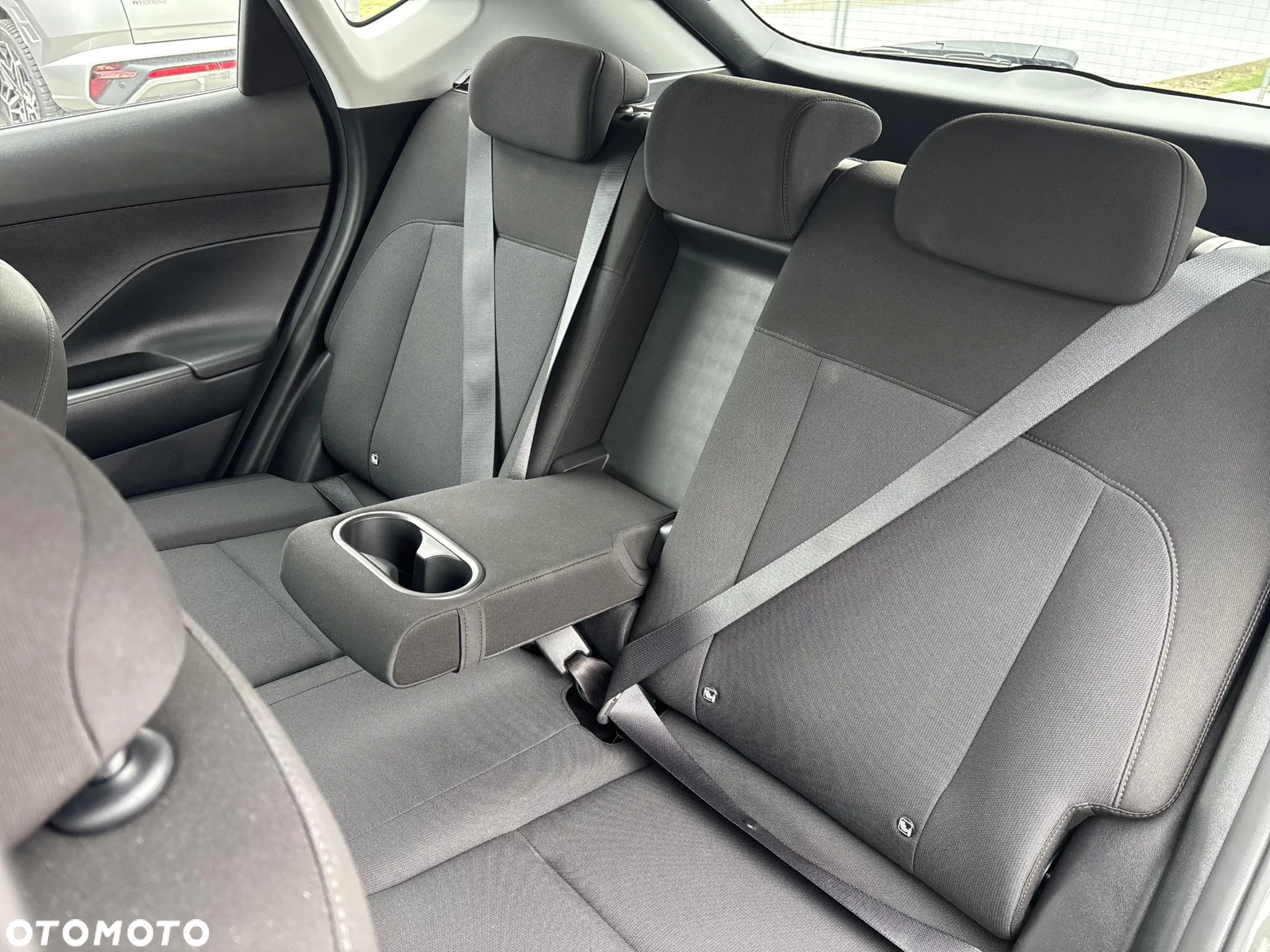 Hyundai Kona - 16