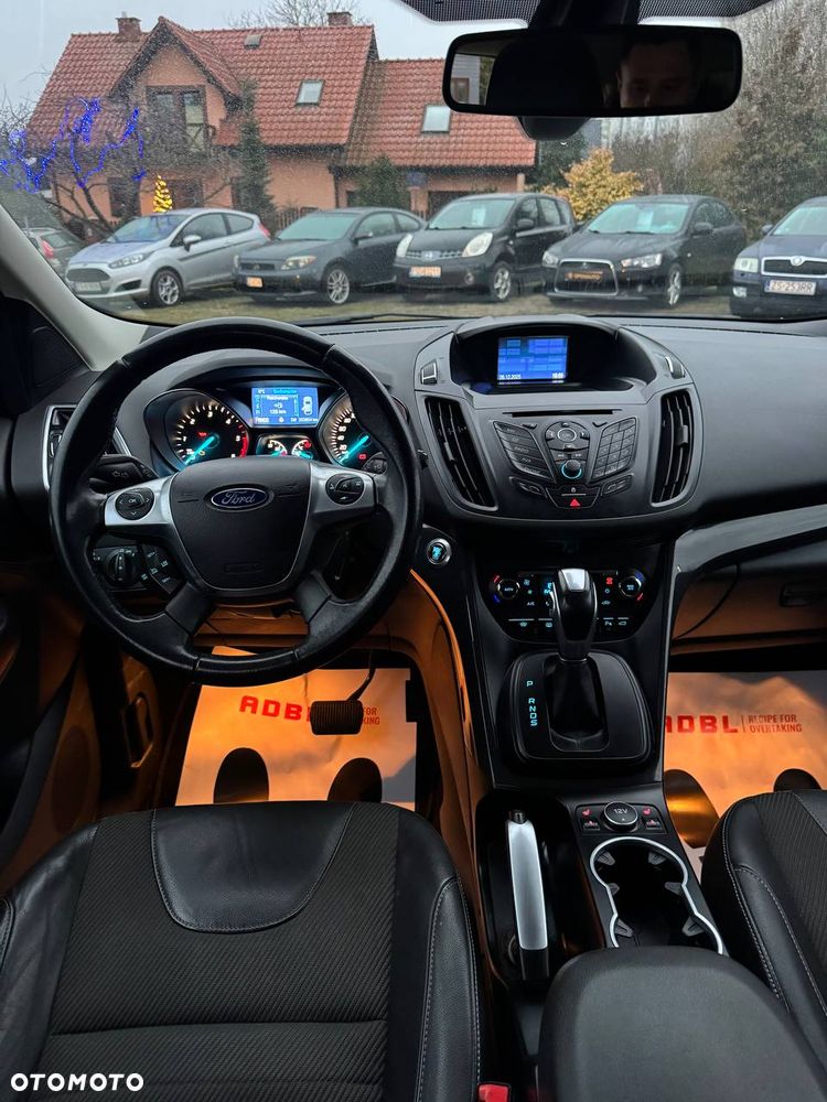 Ford Kuga 2.0 TDCi 4x4 Titanium - 36