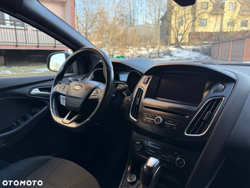 Ford Focus 1.5 EcoBoost ST-Line Business - 11