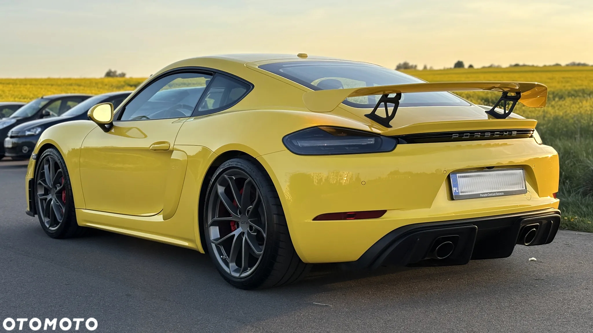 Porsche 718 Cayman GT4 - 3
