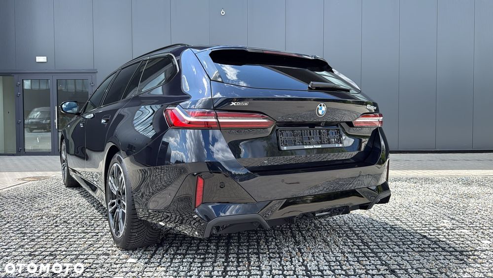 BMW Seria 5 520d xDrive - 22