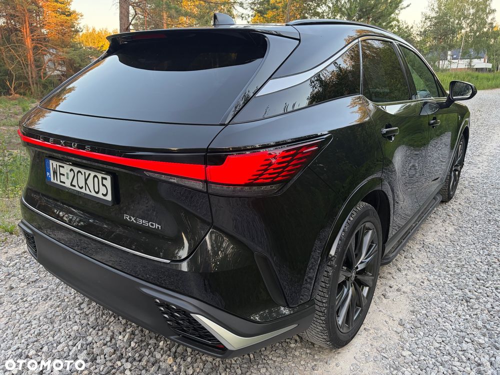 Lexus RX 350h F Sport Design - 12