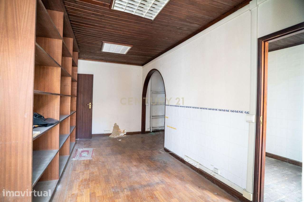 Prédio na Baixa de Setúbal – Excelente Oportunidade de Investimento ou - Grande imagem: 2/41