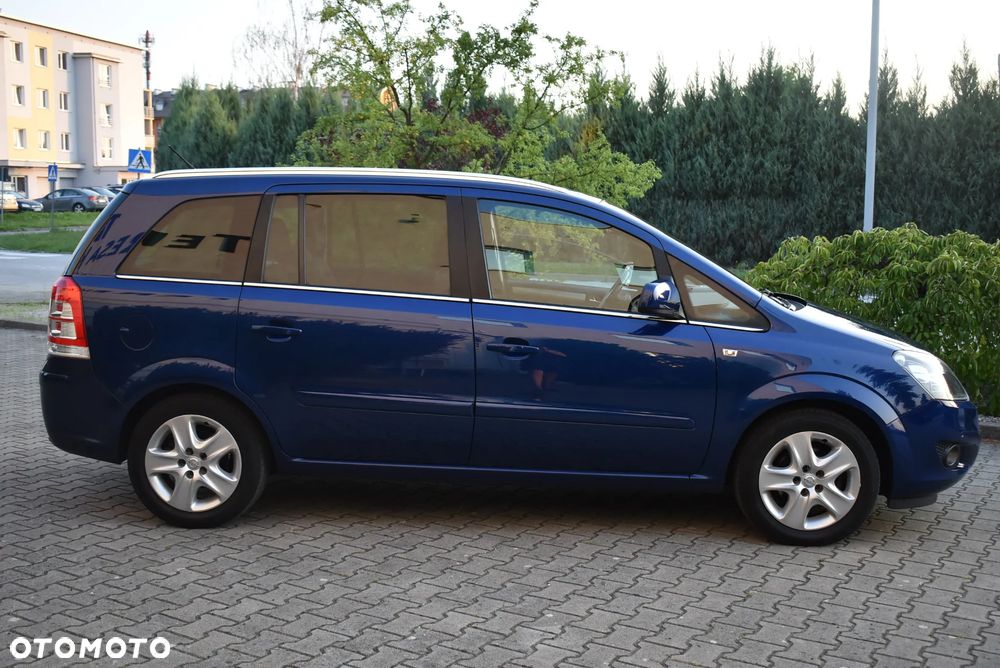 Opel Zafira - 15