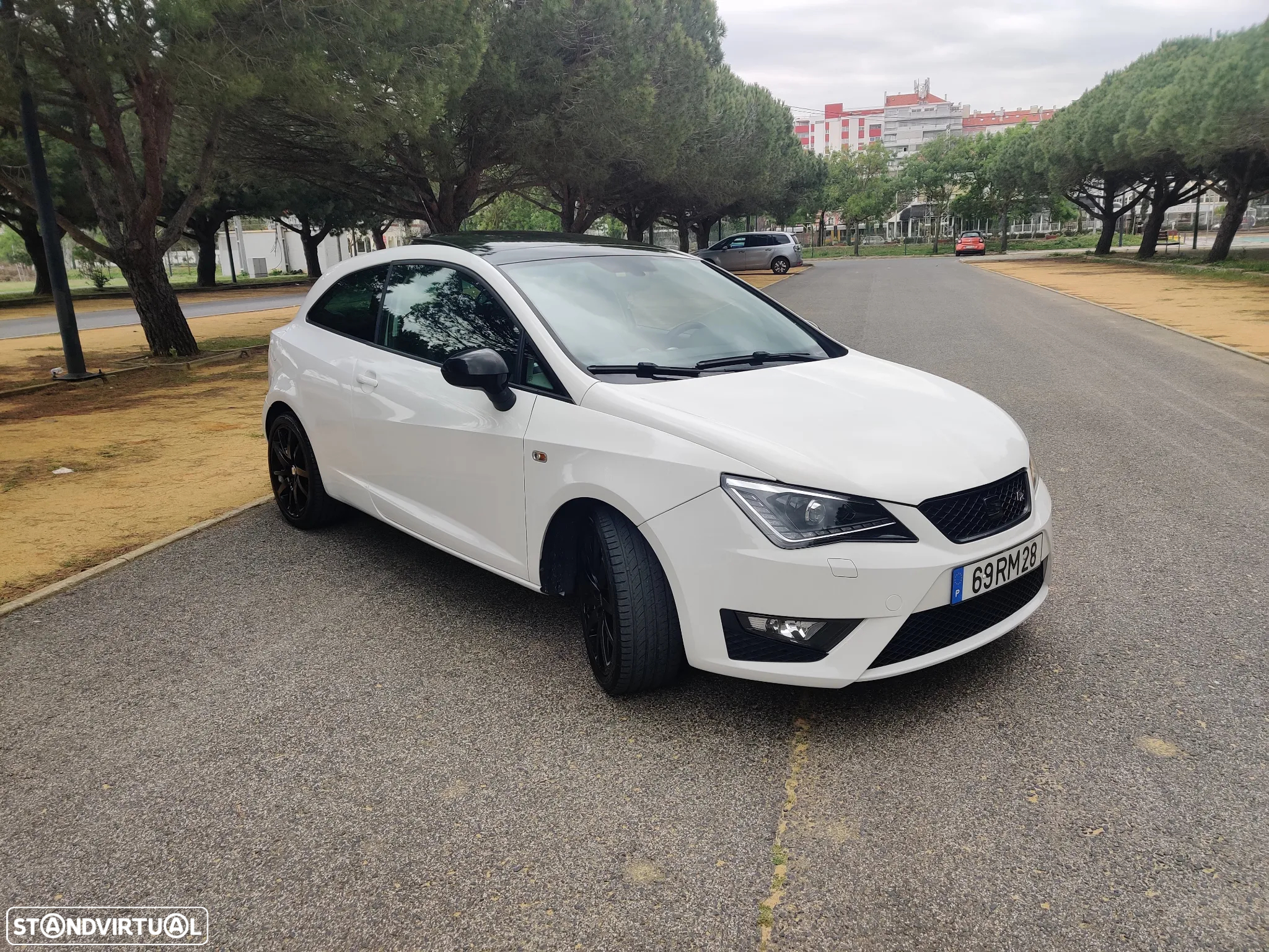 SEAT Ibiza SC 1.0 EcoTSI FR - 4