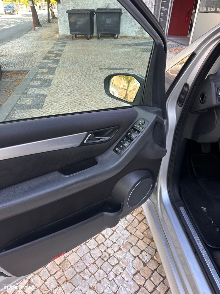 Mercedes-Benz B 200 CDi - 9