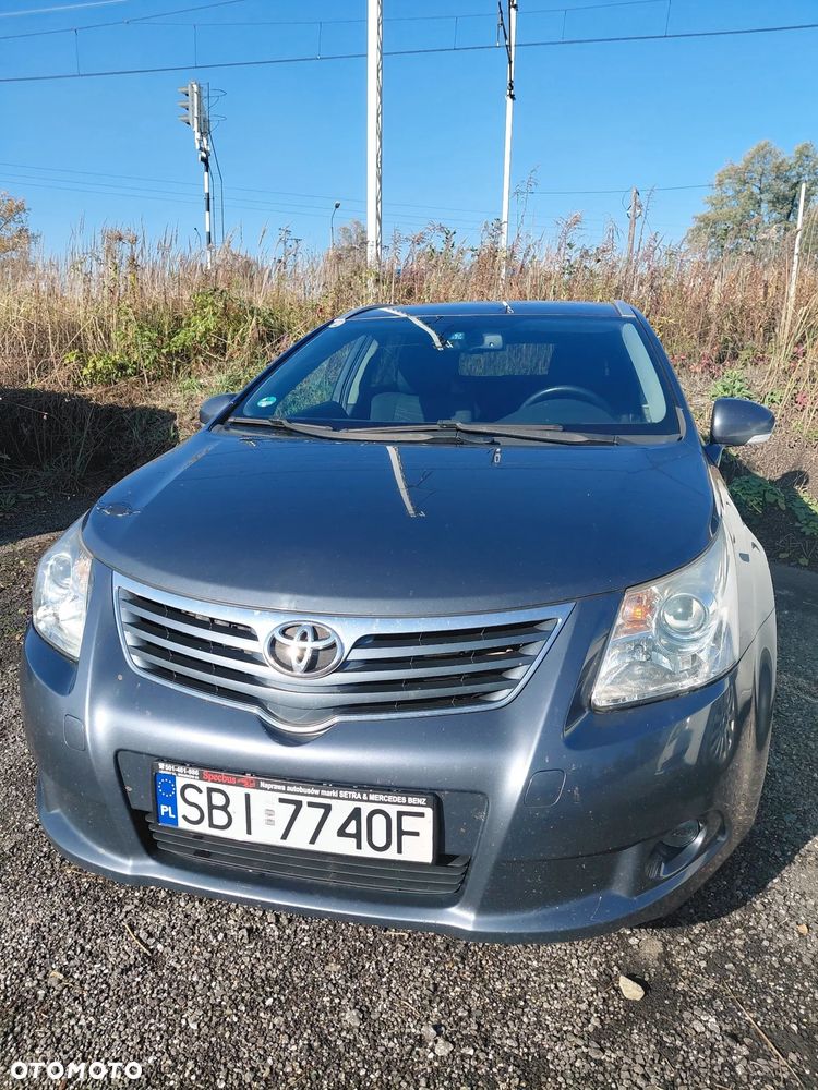 Toyota Avensis - 4