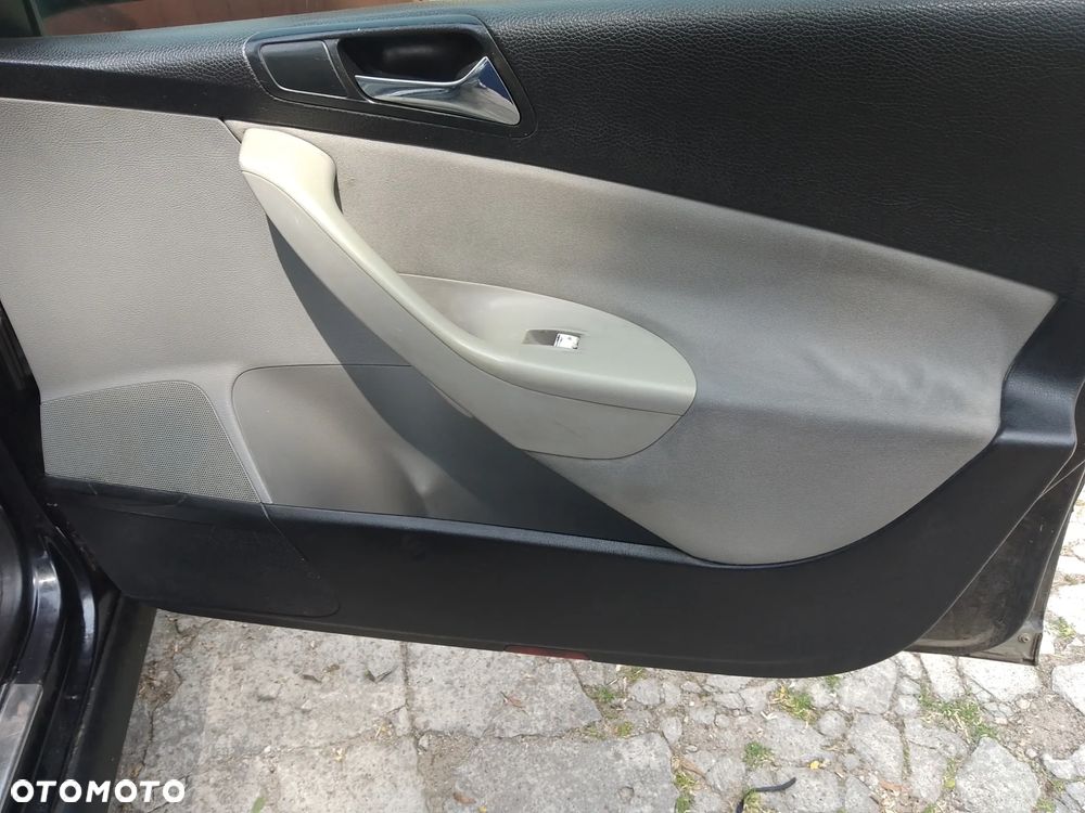 Volkswagen Passat 1.9 TDI Comfortline - 21