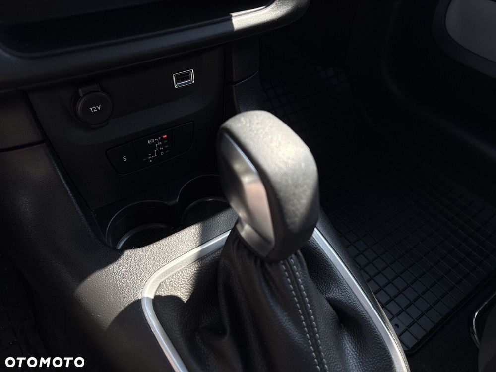Citroën C3 1.2 PureTech Max EAT6 - 25