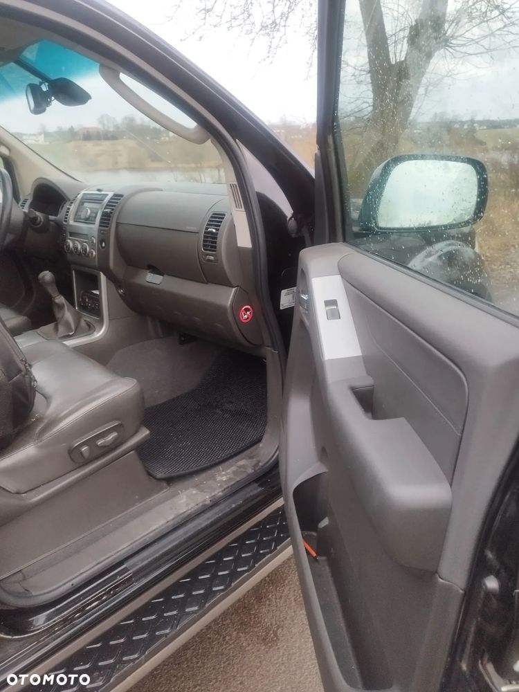 Nissan Pathfinder 2.5 dCi Premium - 11