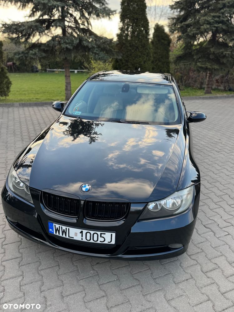 BMW Seria 3 320i - 5