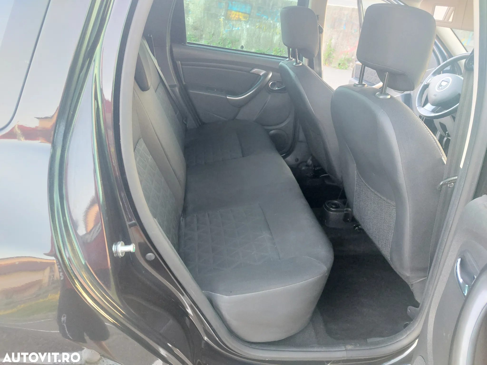 Dacia Duster 1.5 dCi 4x2 Laureate - 7