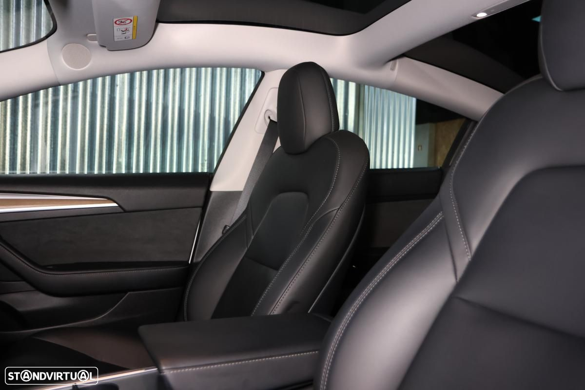 Tesla Model 3 Long Range AWD Dual Motor - 32