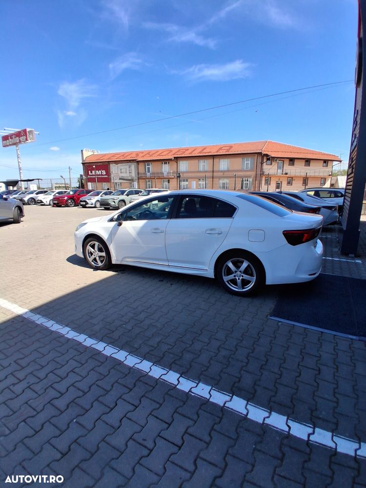 Toyota Avensis 1.8 Multidrive S Executive - 4