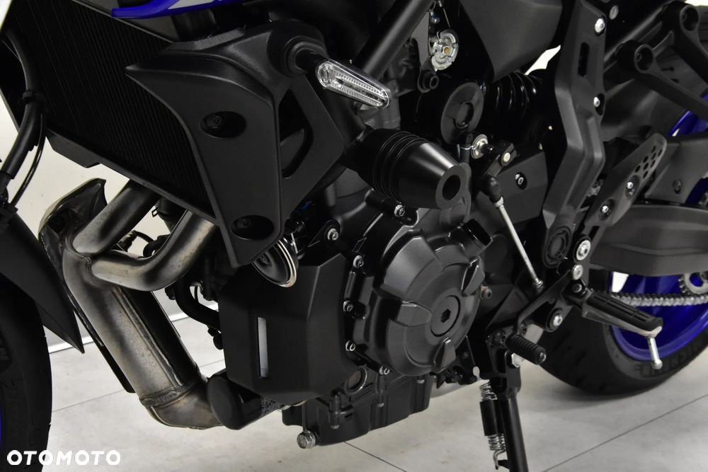 Yamaha MT - 28