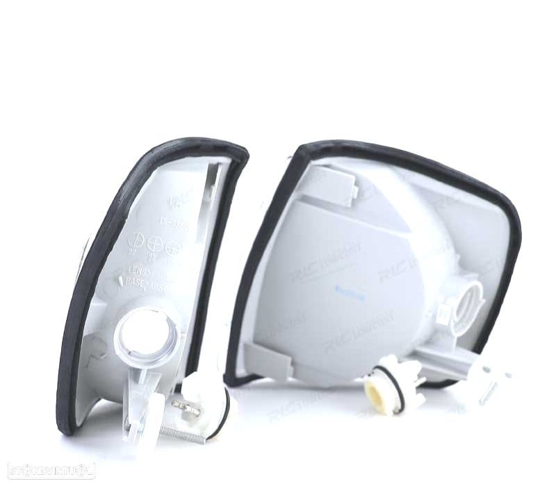 PISCAS FRONTAIS BRANCOS MERCEDES W124 BERLINA COUPÉ - 2