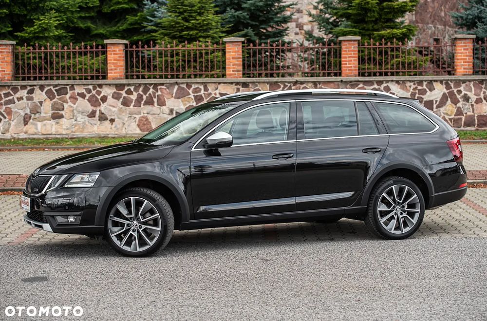 Skoda Octavia Scout 2.0 TDI 4x4 DSG - 12
