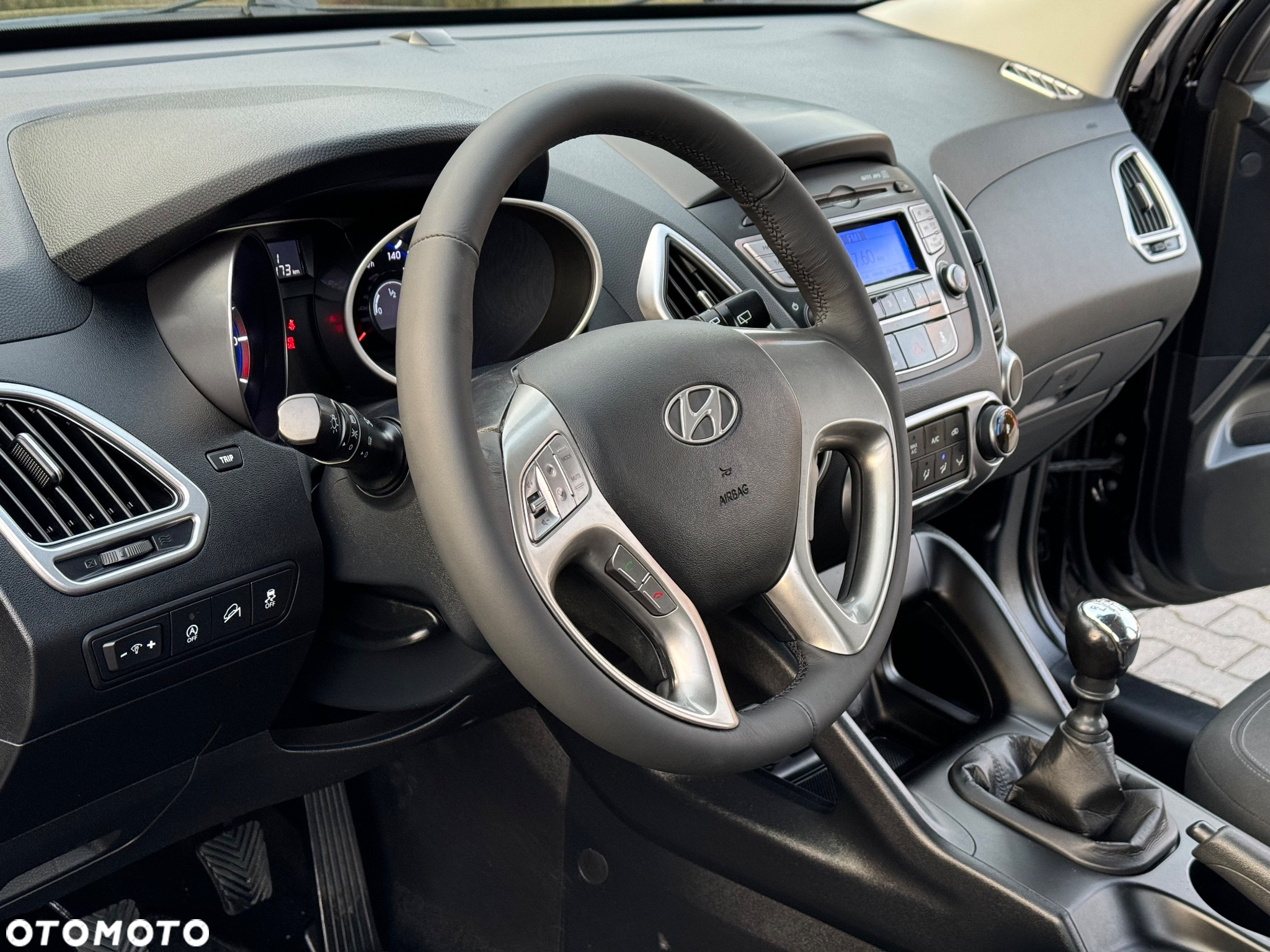 Hyundai ix35 1.6 2WD blue Style - 10