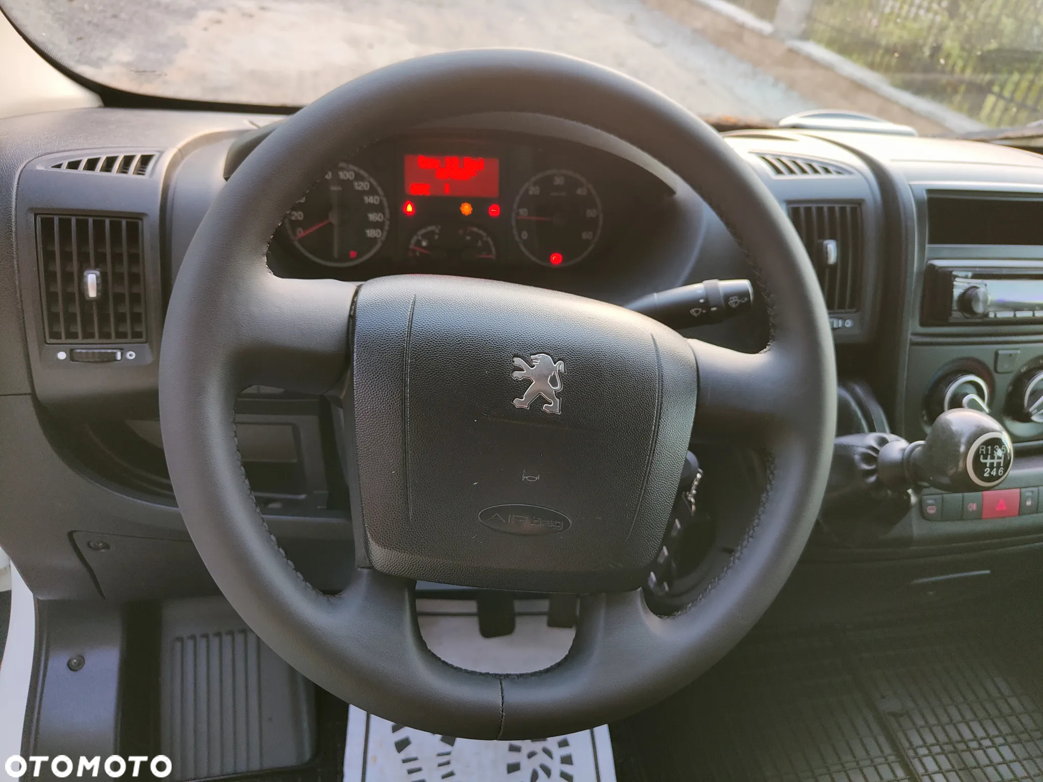 Peugeot Boxer - 12