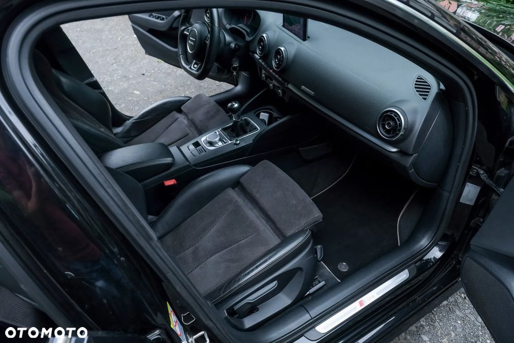 Audi A3 Sportback 2.0 TDI (clean diesel) quattro S line Sportpaket - 35