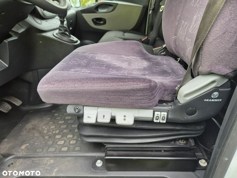 Renault Trafic - 9