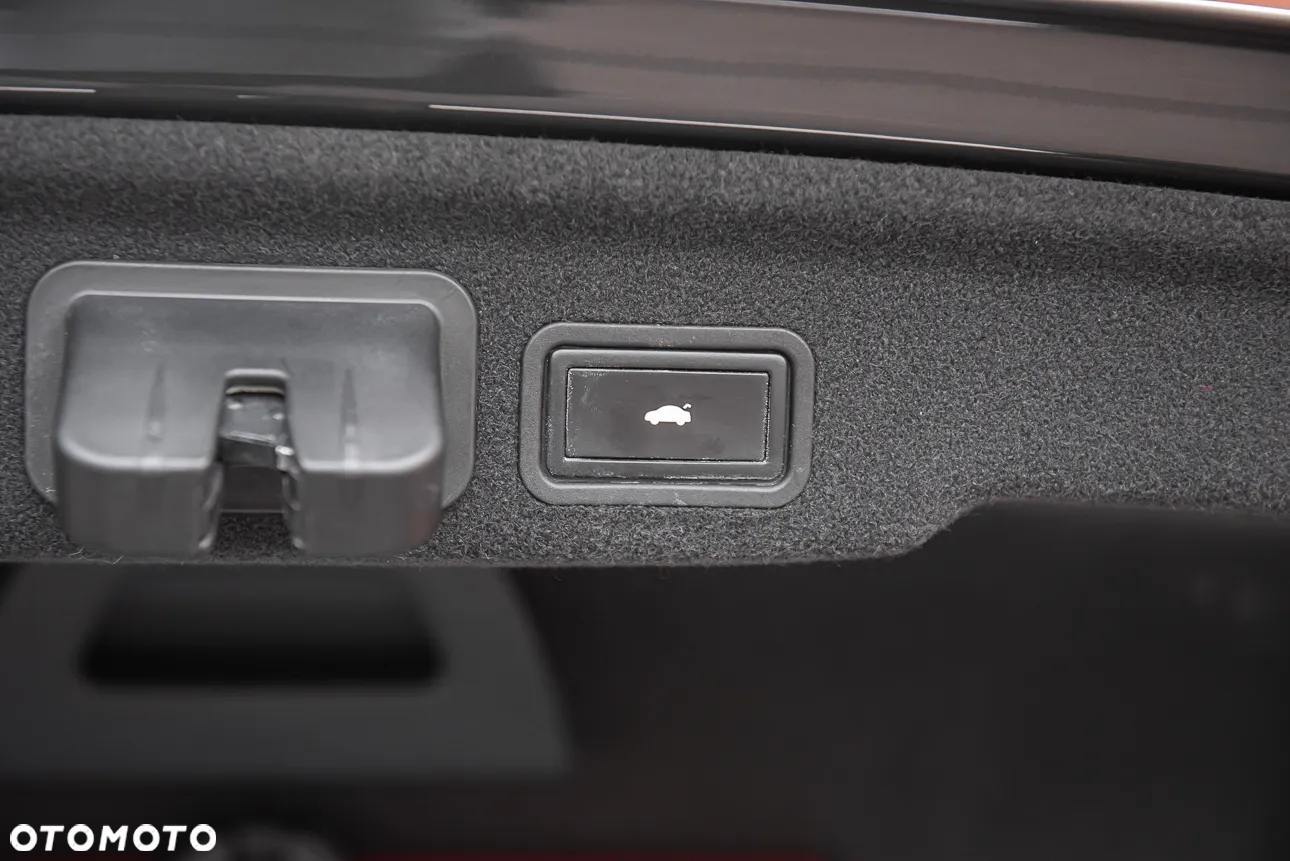 Audi A8 4.2 FSI quattro tiptronic - 32