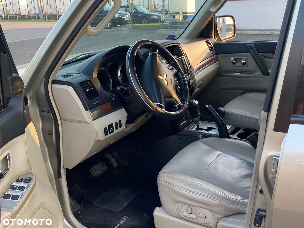 Mitsubishi Pajero 3.2 DID Instyle - 6